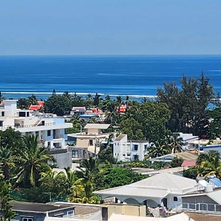 Seaview Luxury Appartment Flic en Flac Экстерьер фото